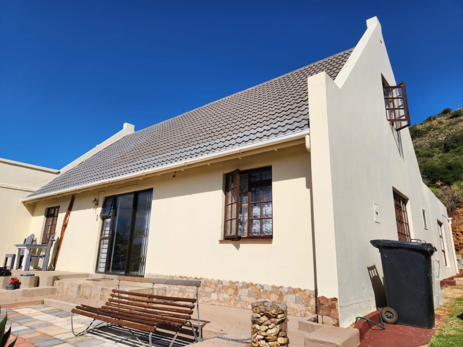 3 Bedroom Property for Sale in Vakansieplaas Western Cape